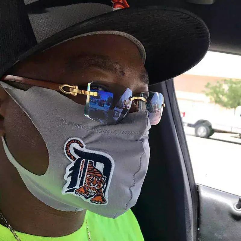 Luxurious Men's Sunglasses with Natural Wood Frame - UV400 Protection