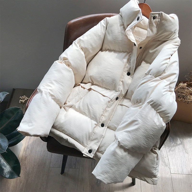 Fashionable Women's Puffer Down Outwear