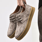Chaussure en daim vintage