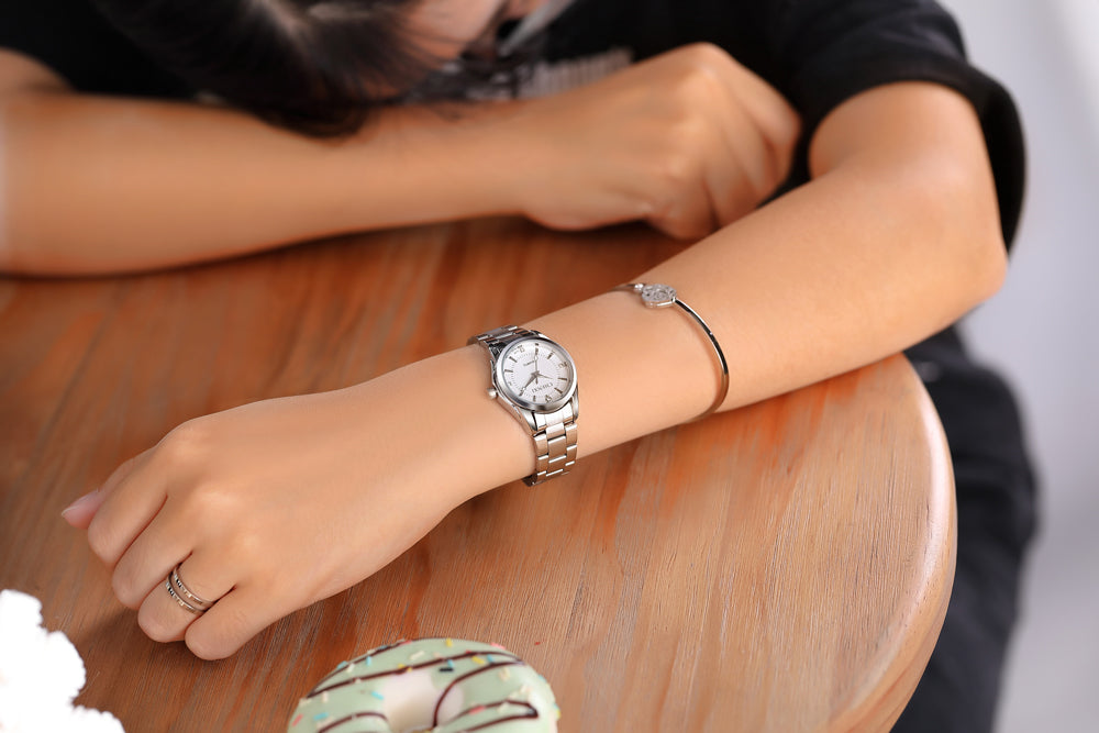 Luxury Women's Watch - Silver