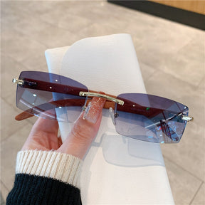 Luxury Women's Wooden Frame Sunglasses - UV400 Protection