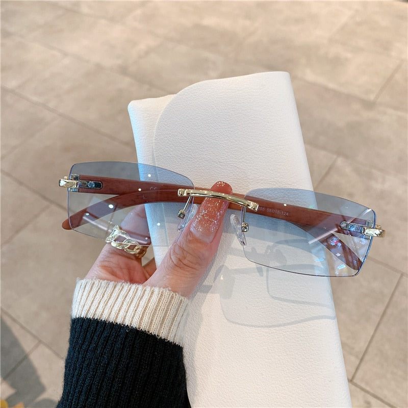 Luxury Women's Wooden Frame Sunglasses - UV400 Protection