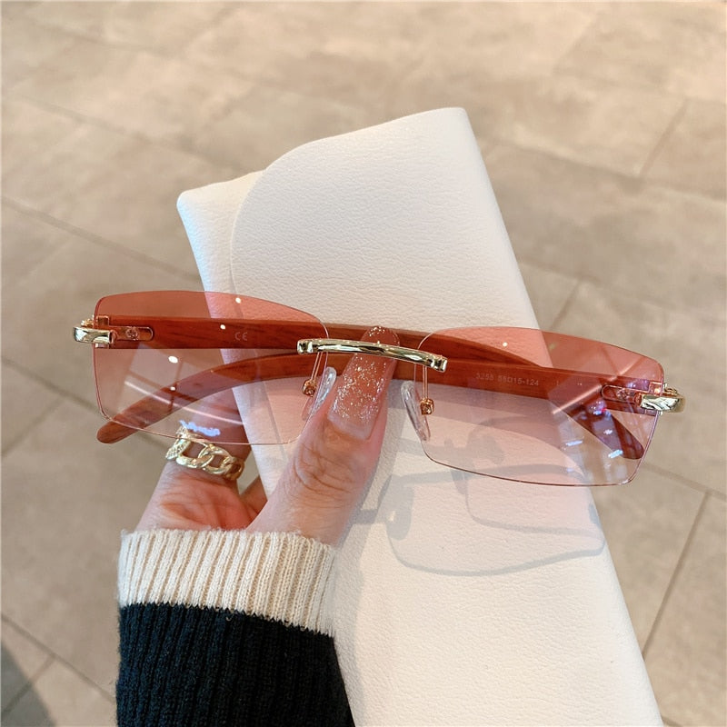 Luxury Women's Wooden Frame Sunglasses - UV400 Protection