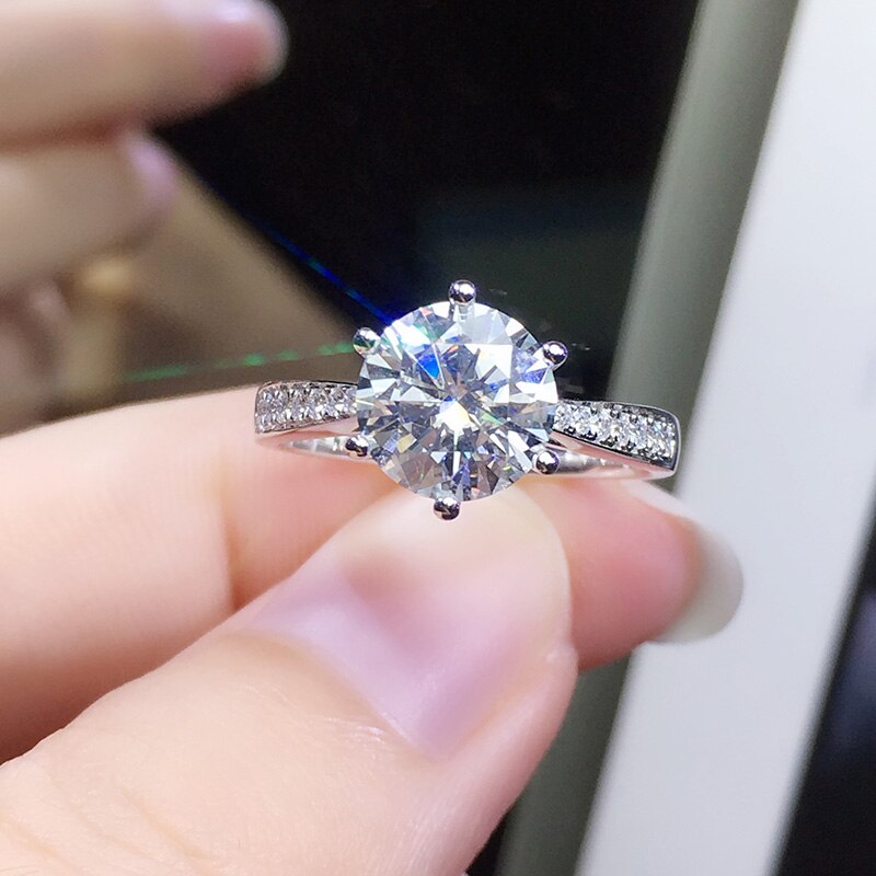 Elegant Cubic Zirconia Women's Ring