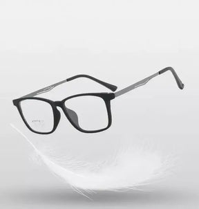 Pure Titanium Smart Lens Glasses with Automatic Prescription Adjustment